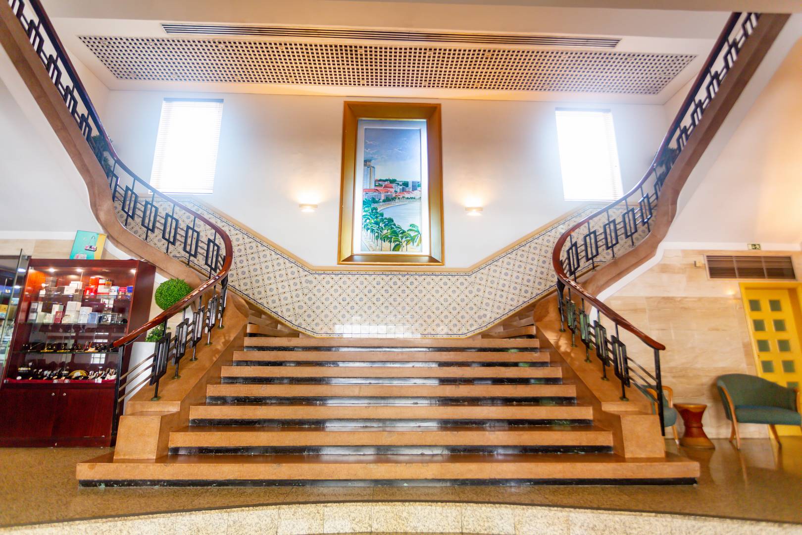 Hotel Continental banner